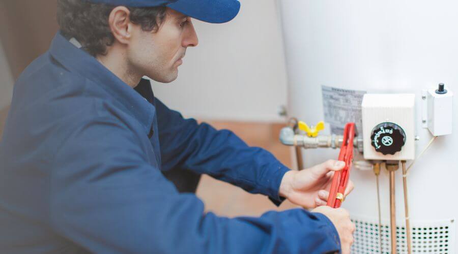 Local water heater installation in Hollandale, WI